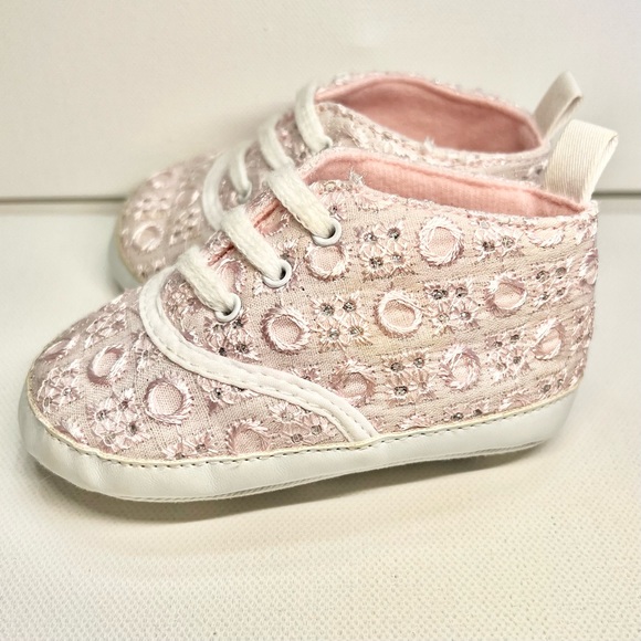 Laura Ashley Embroidered Sparkly Crib Sneakers Sz 9-12M Pink Walker Infant NWOT - Picture 6 of 8